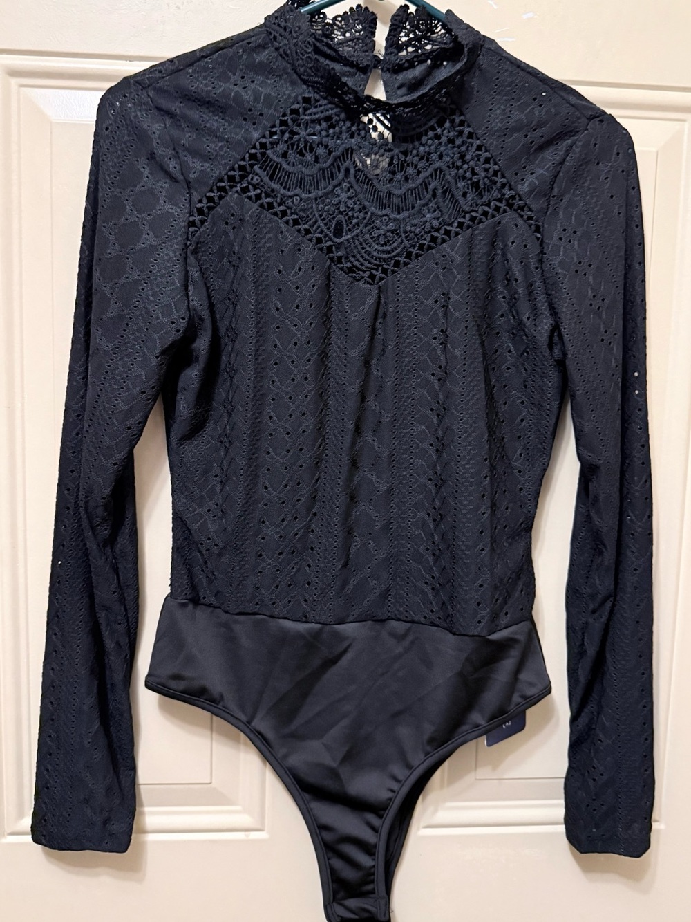 Oyoangle Black Lace and Eyelet Long-Sleeve Women’s Bodysuit Size Small